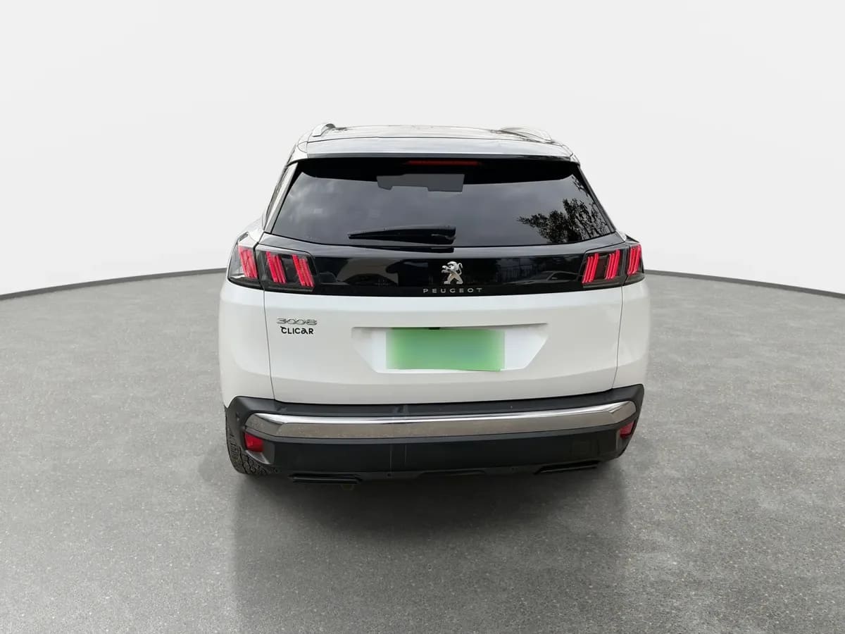 Peugeot 3008 1.5 Allure Pack Bluehdi 130 4x2 Eat8 5p año 2024