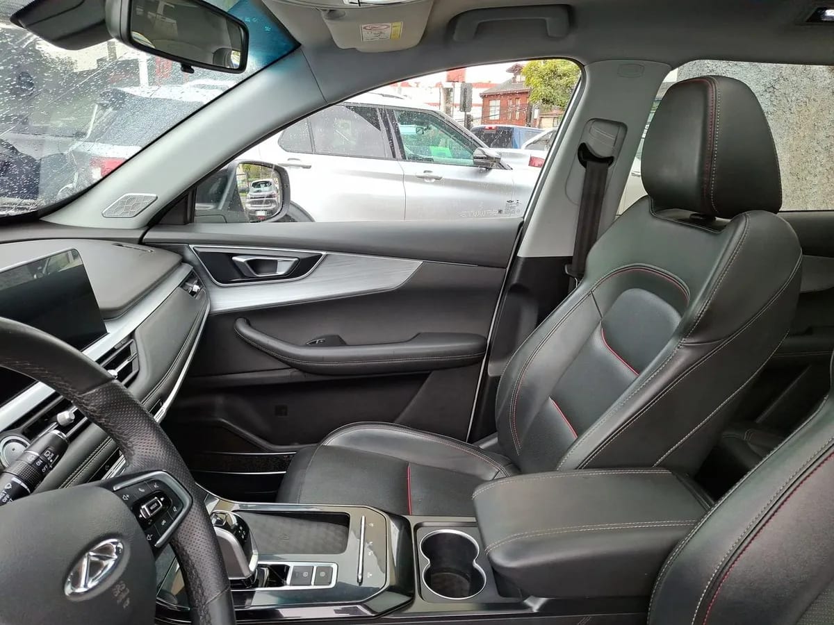 Chery Tiggo 7 Pro 1.5t Glx 4x2 Bicolor Cvt At 5p año 2023