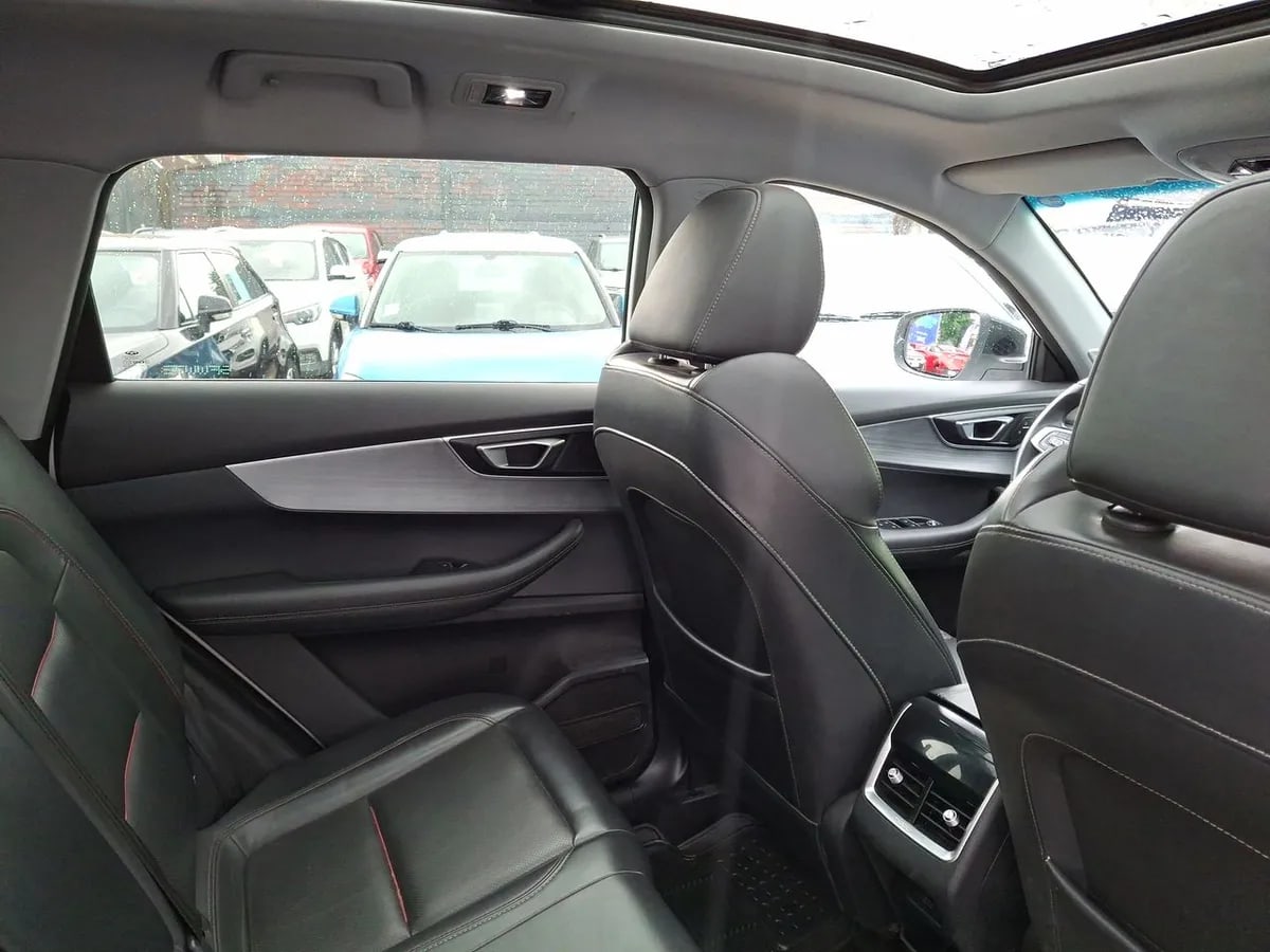 Chery Tiggo 7 Pro 1.5t Glx 4x2 Bicolor Cvt At 5p año 2023