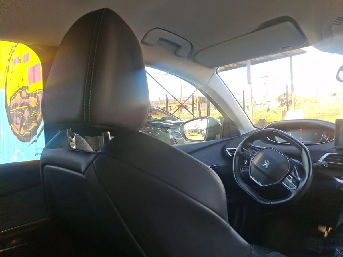 Peugeot 3008 1.5 Allure Pack Bluehdi 4x2 130 Eat8 5p año 2022