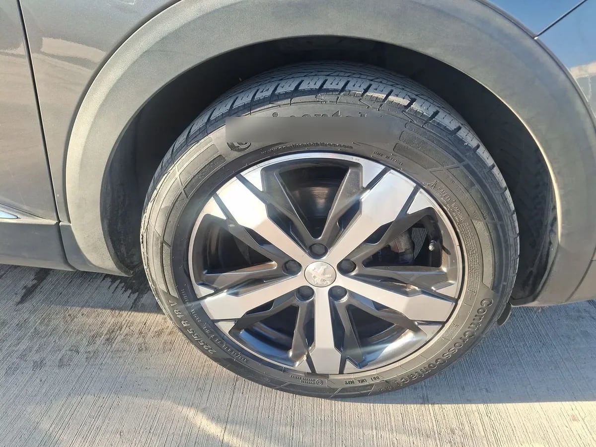 Peugeot 3008 1.5 Allure Pack Bluehdi 4x2 130 Eat8 5p año 2022