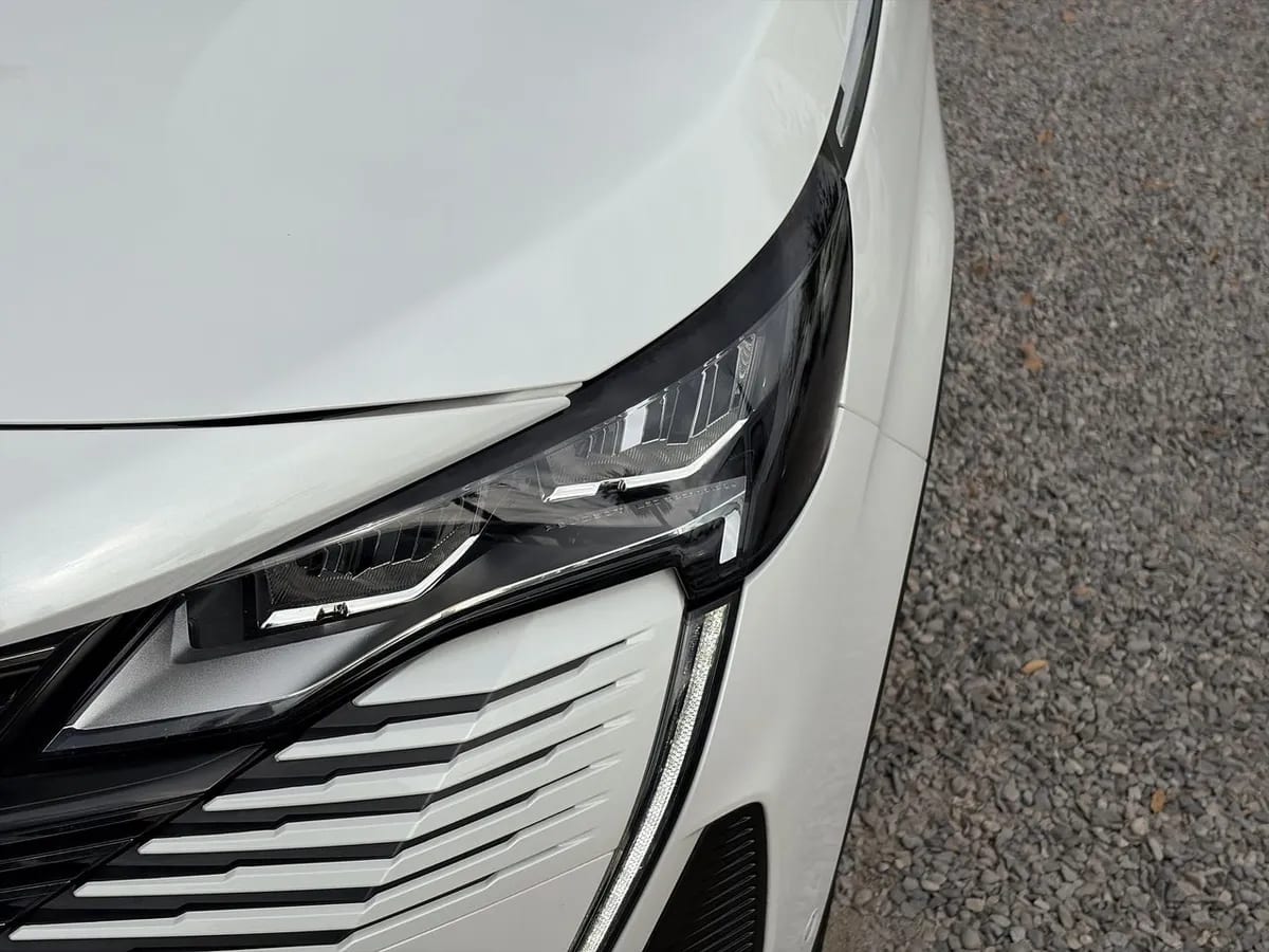 Peugeot 3008 1.5 Allure Pack Bluehdi 130 4x2 Eat8 5p año 2024