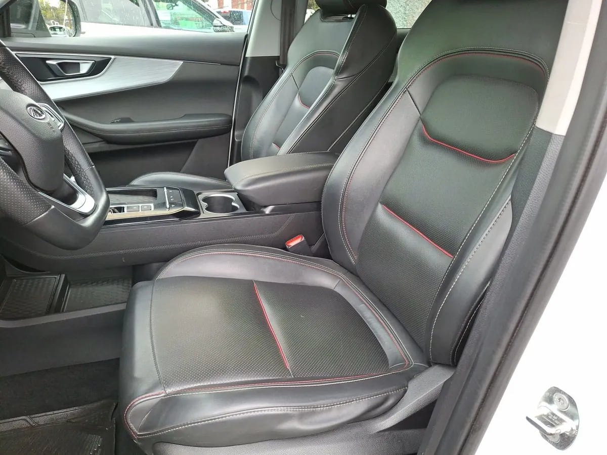 Chery Tiggo 7 Pro 1.5t Glx 4x2 Bicolor Cvt At 5p año 2023