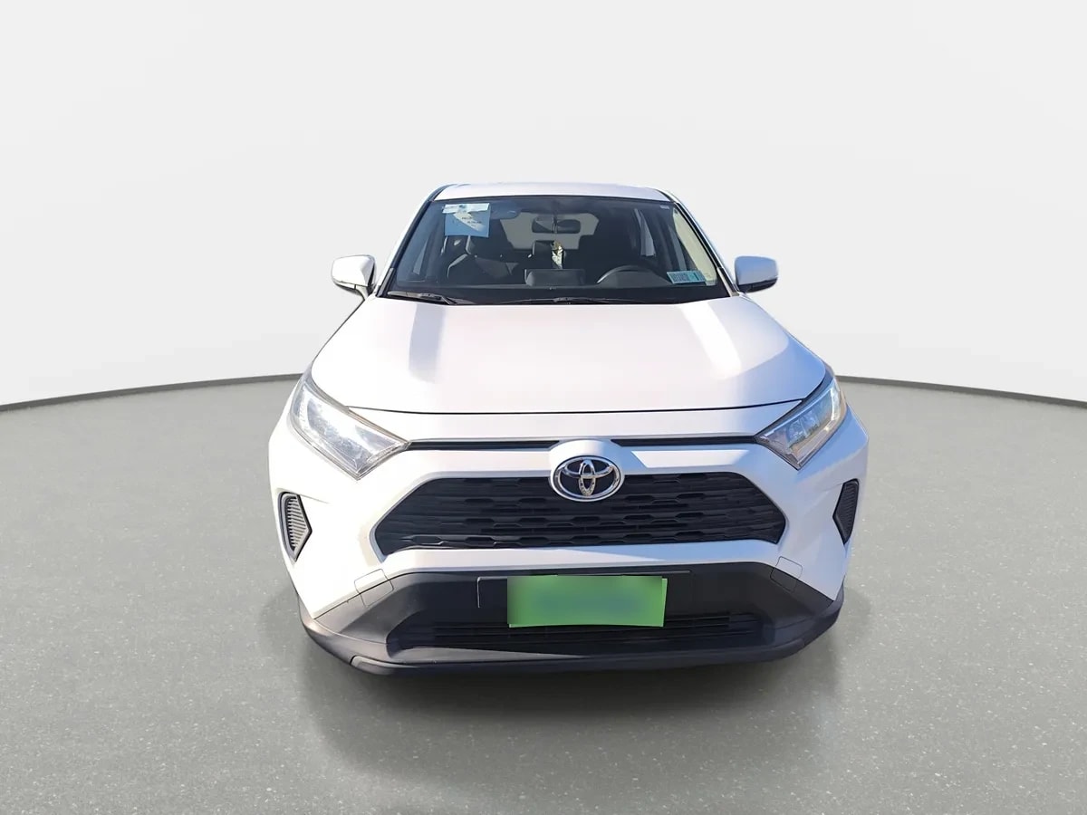 Toyota Rav 4 2.0 Le 4x2 Mt 5p año 2021