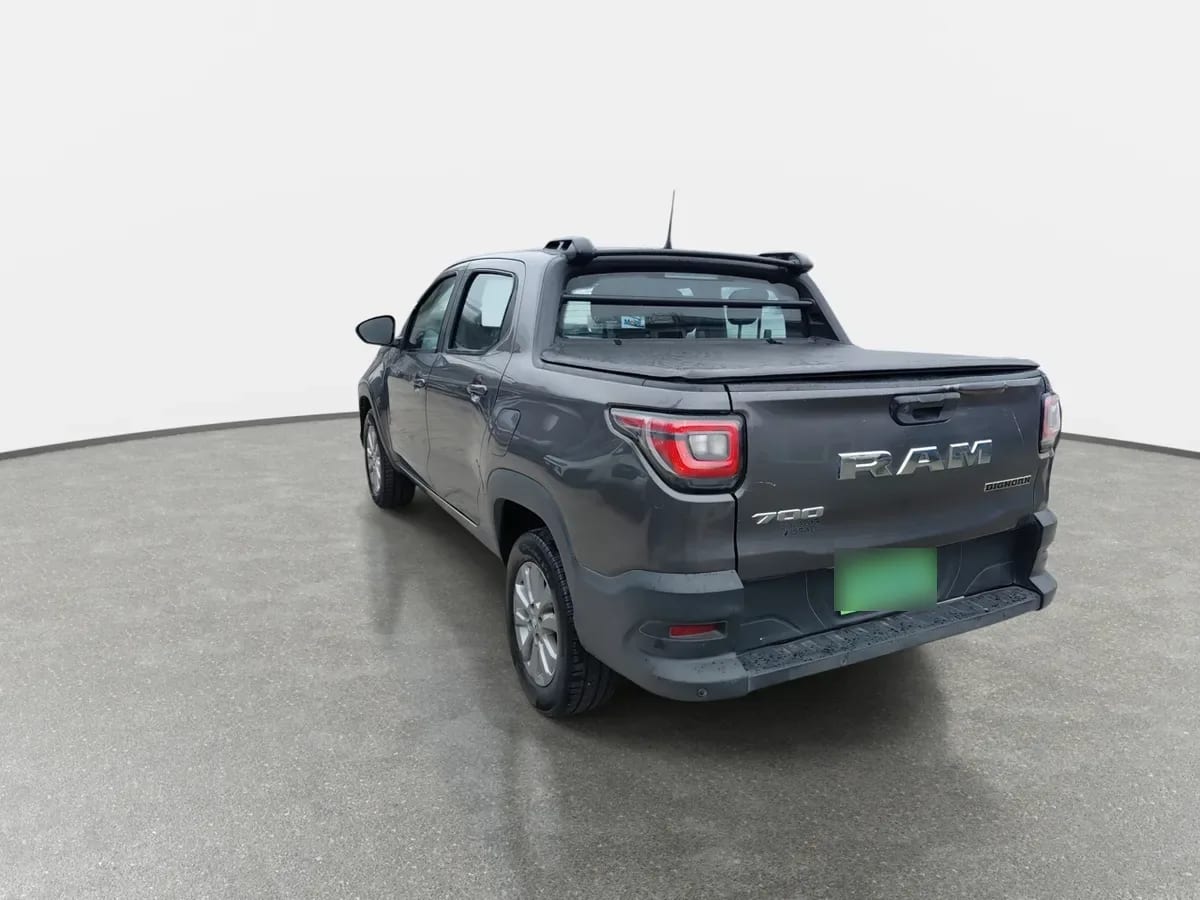 Ram 700 1.3 Bighorn 4x2 Dob. Cab. Mt 4p año 2024