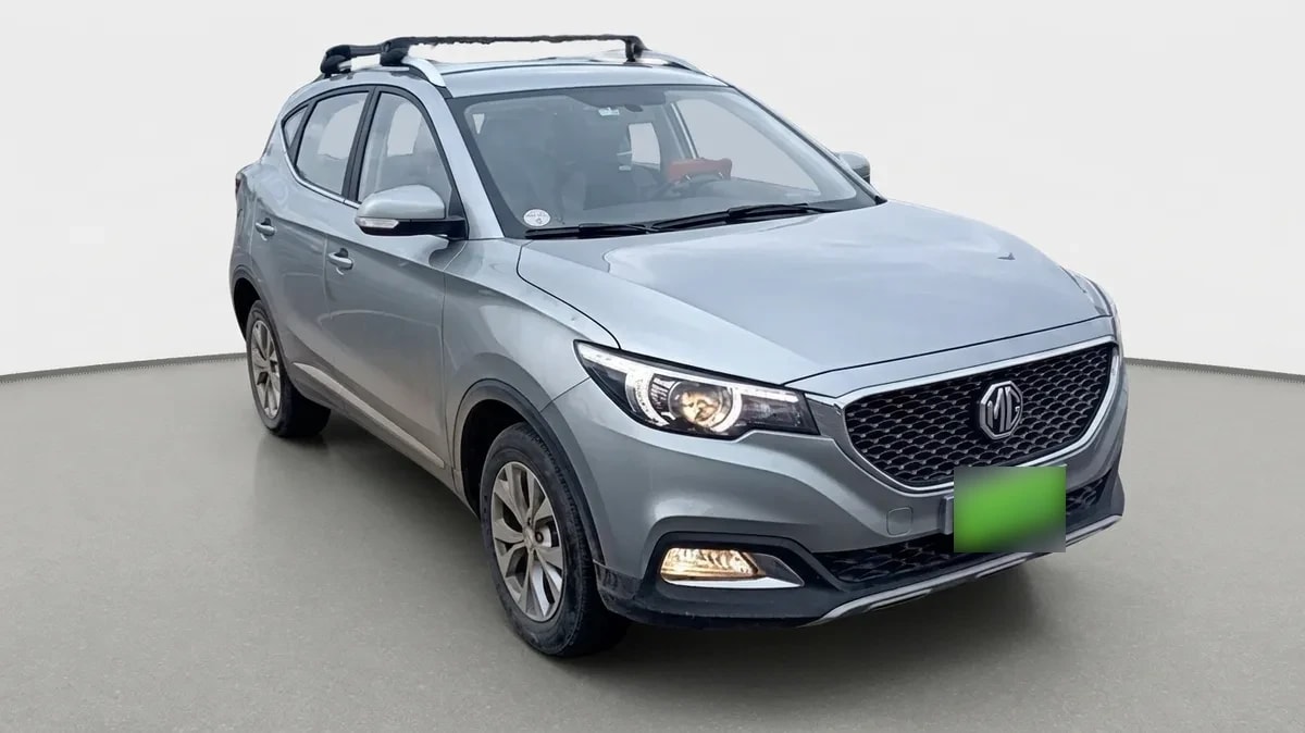 MG Mg Zs 1.5 Std 4x2 Mt 5p año 2025