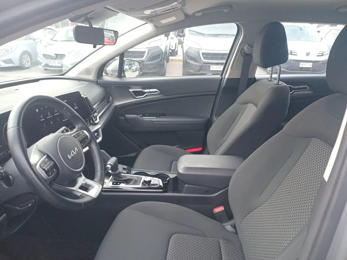 Kia Sportage 2.0 Ex Dies 2wd 8at 5p año 2025