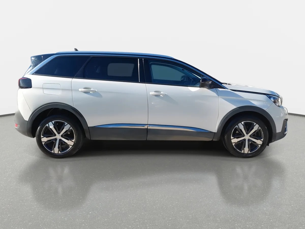 Peugeot 5008 1.5 Allure Bluehdi 4x2 130 Eat6 5p año 2020