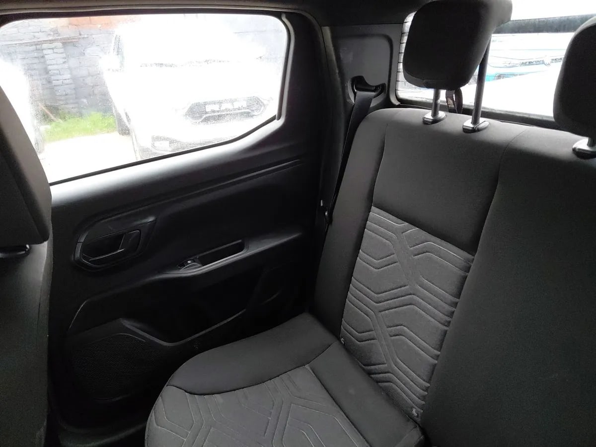 Ram 700 1.3 Bighorn 4x2 Dob. Cab. Mt 4p año 2024