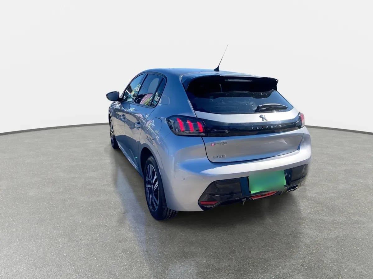 Peugeot 208 1.2 Puretech Allure Pack 130 4x2 Eat8 5p año 2023