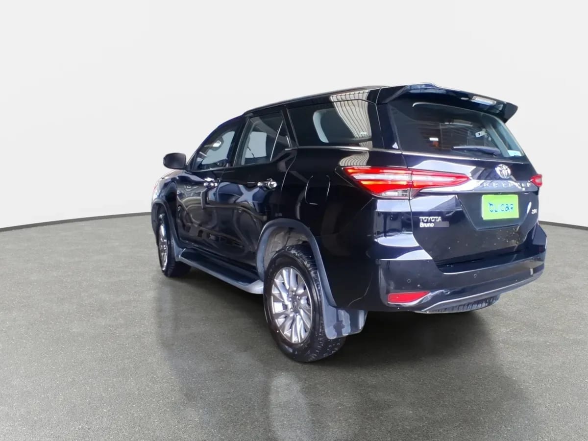 Toyota Fortunner 2.7 Srx 4x2 At 5p año 2022
