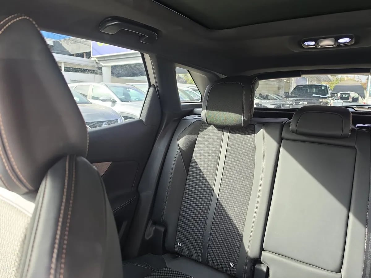 Peugeot 3008 1.6 Gt Puretech 4x2 180 Eat8 5p año 2022