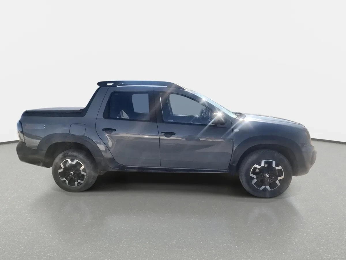 Renault Oroch 1.3 Intens Dob. Cab. 4x4 Mt 4p año 2023