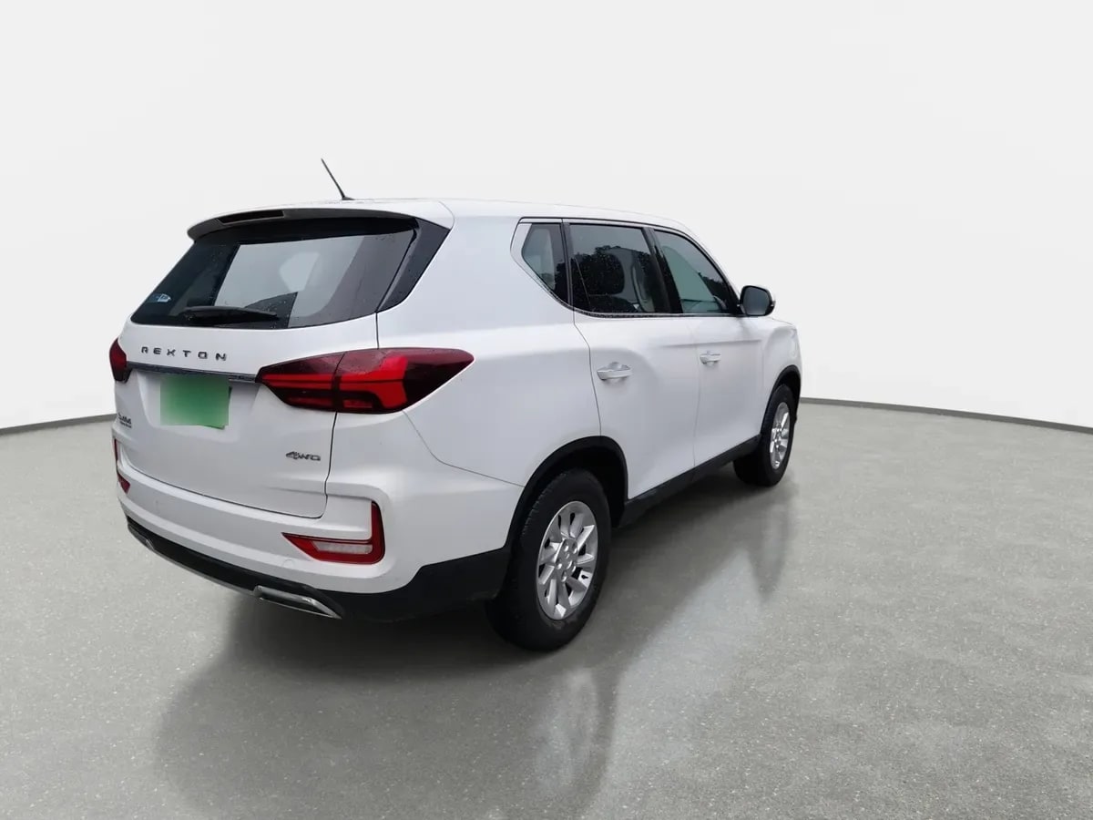 Ssangyong Rexton 2.0t Lx Awd 6ab 6at 5p año 2023