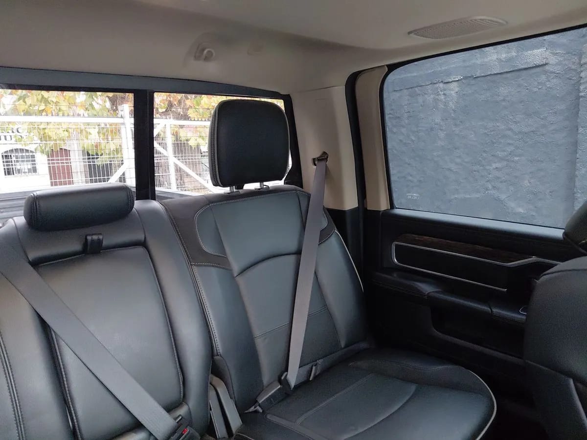 Ram 2500 6.7 Laramie 4x4 Dob. Cab. At 4p año 2021