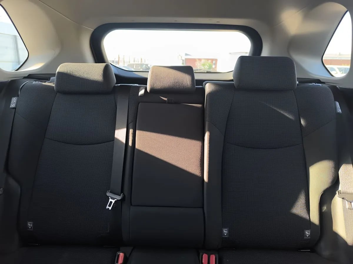 Toyota Rav 4 2.0 Le 4x2 Mt 5p año 2021