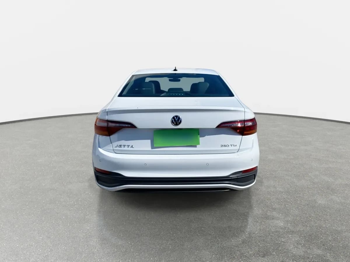 Volkswagen Jetta 1.4 Comfortline Sky 4x2 At 4p año 2024