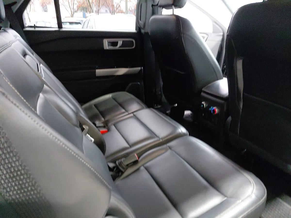 Ford Explorer 2.3 Ecoboost Xlt 4x2 At 5p año 2022
