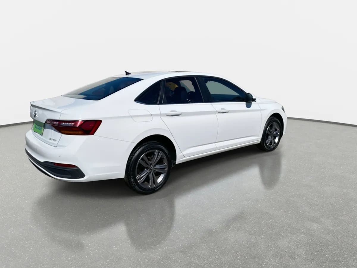 Volkswagen Jetta 1.4 Comfortline Sky 4x2 At 4p año 2024