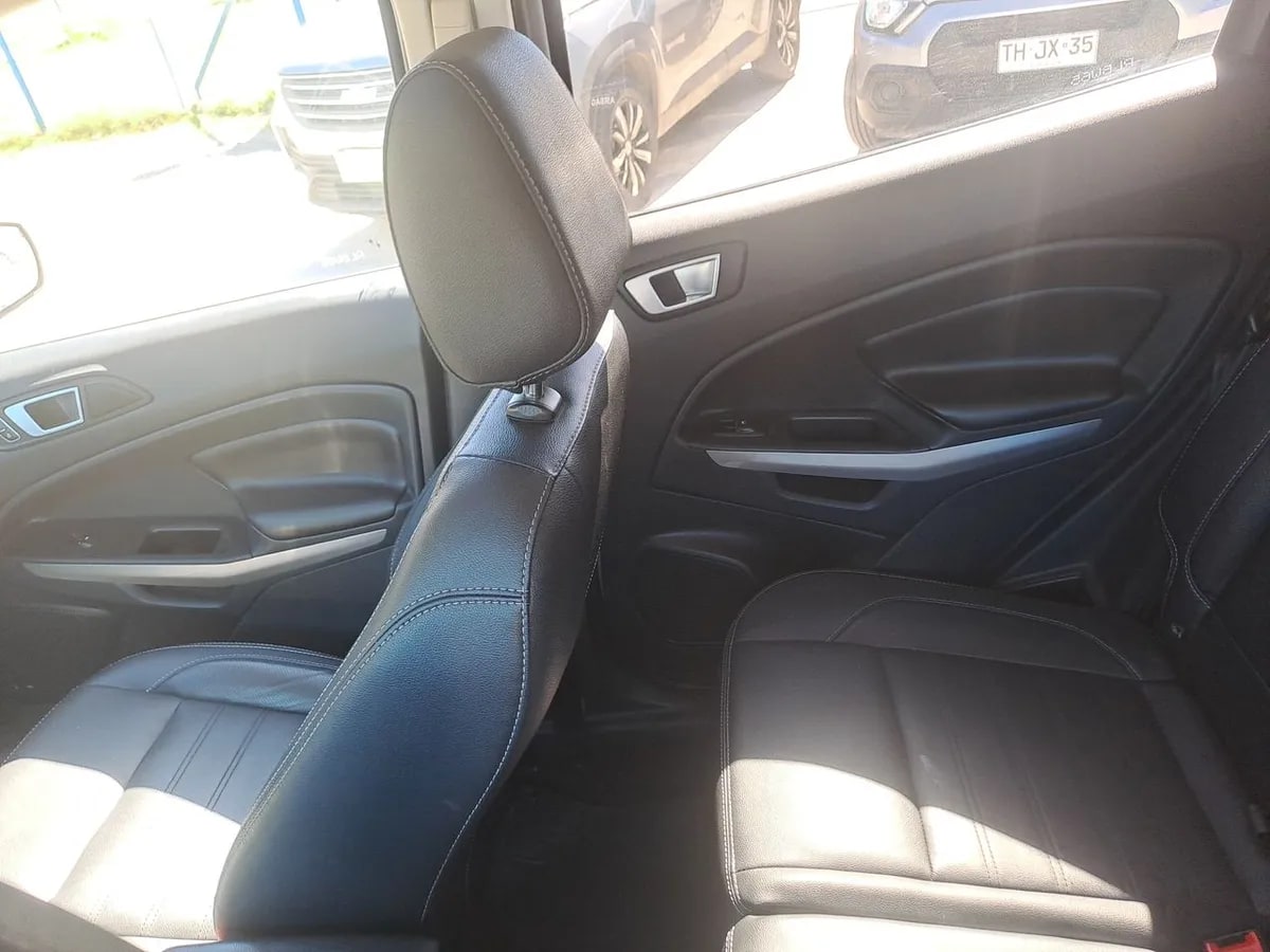 Ford Ecosport 1.5 Titanium 4x2 At 5p año 2022