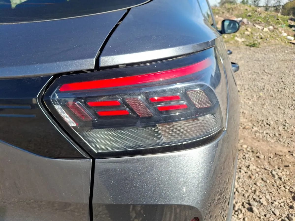 Volkswagen Tera 1.0 Tsi High 2wd At 5p año 2026