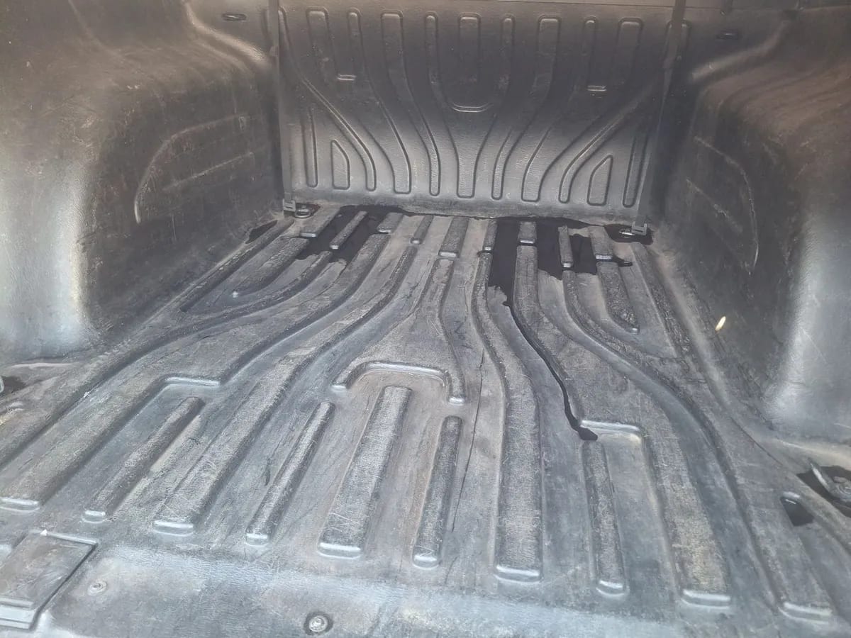 Renault Oroch 1.3 Intens Dob. Cab. 4x4 Mt 4p año 2023