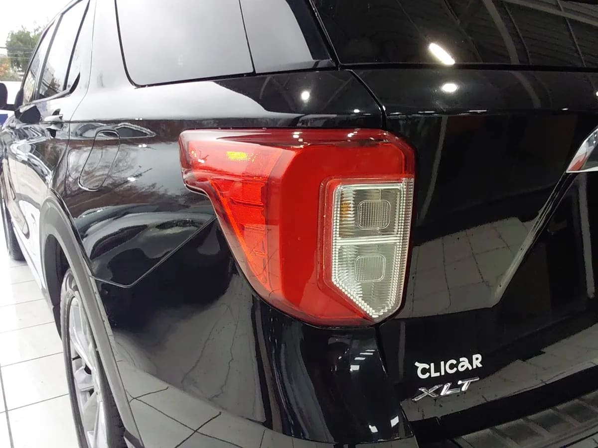 Ford Explorer 2.3 Ecoboost Xlt 4x2 At 5p año 2022