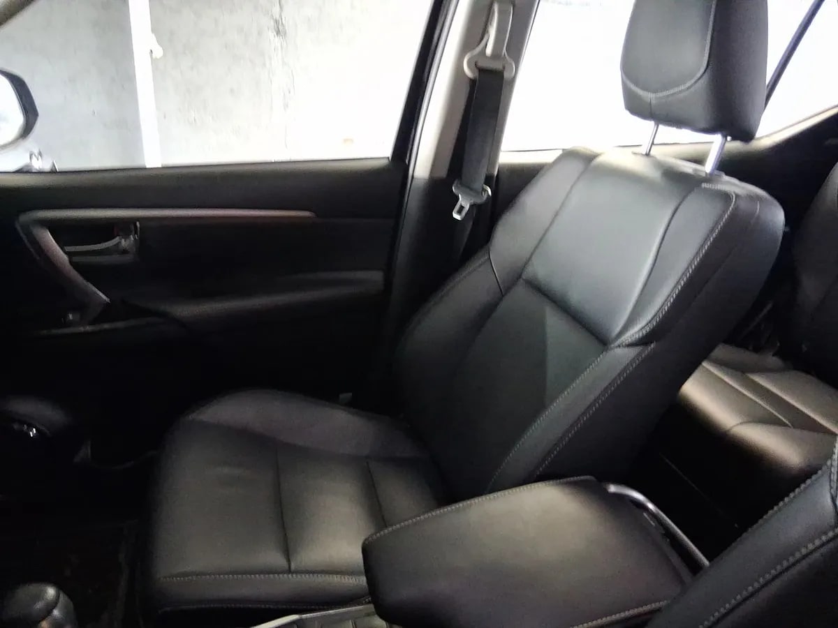 Toyota Fortunner 2.7 Srx 4x2 At 5p año 2022