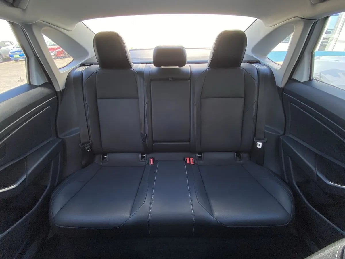 Volkswagen Jetta 1.4 Comfortline Sky 4x2 At 4p año 2024