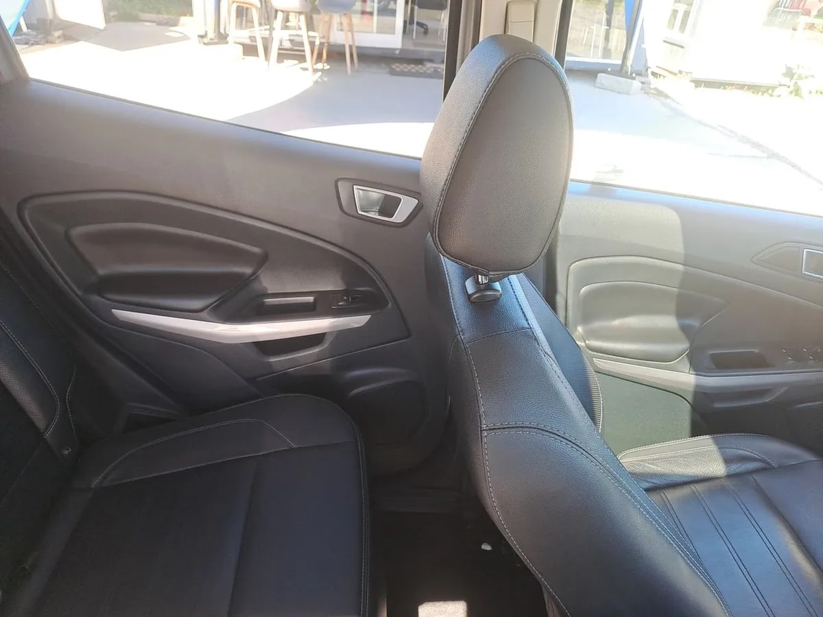 Ford Ecosport 1.5 Titanium 4x2 At 5p año 2022