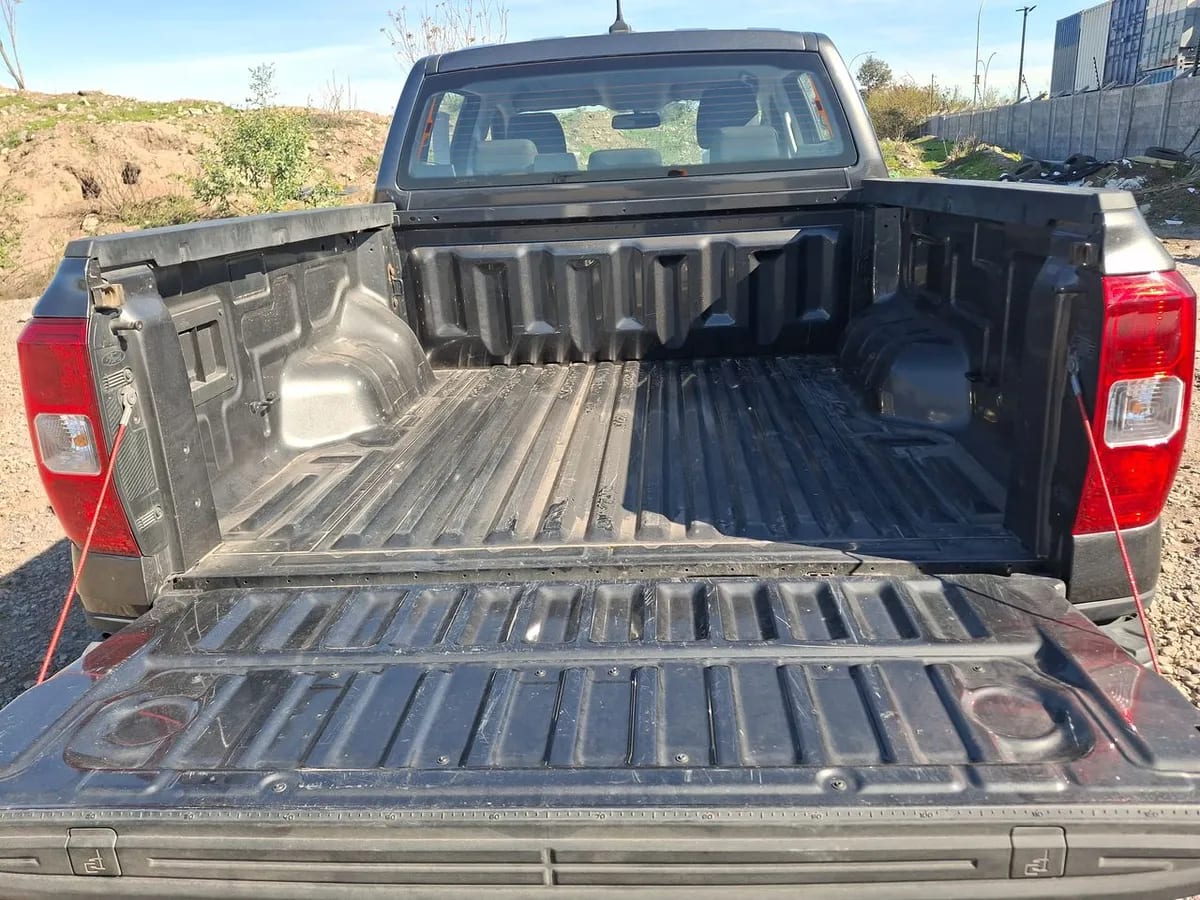 Ford Ranger 2.0 Xls Diesel 4x4 Dob. Cab. Mt 4p año 2025