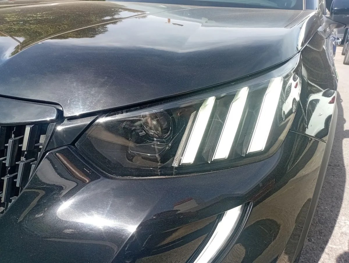 Peugeot 2008 1.5 Gt Line Bluehdi Diesel 130 4x2 Eat8 5p año 2023