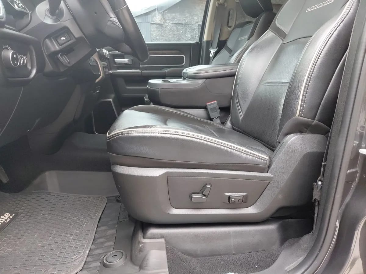 Ram 2500 6.7 Laramie 4x4 Dob. Cab. At 4p año 2021
