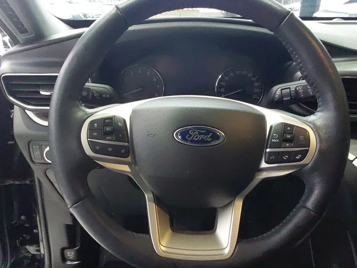 Ford Explorer 2.3 Ecoboost Xlt 4x2 At 5p año 2022