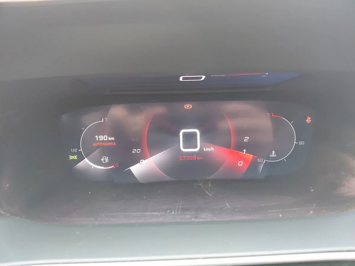 Peugeot 2008 1.2 Active Puretech 130 4x2 Mt 5p año 2022