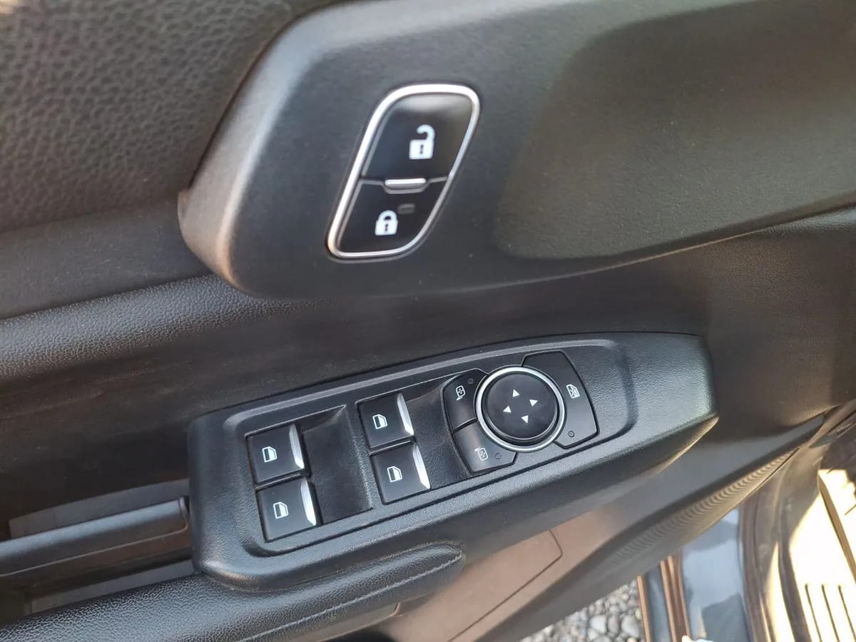 Ford Ranger 2.0 Xls Diesel 4x4 Dob. Cab. Mt 4p año 2025