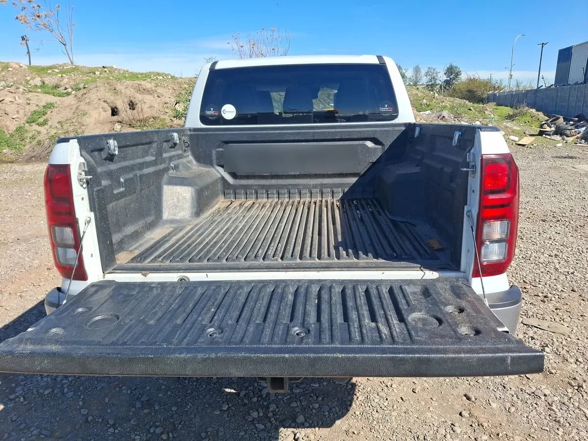 Mitsubishi L200 2.4 Dakar Xr Diesel 4x4 Dob. Cab. Euro6 At 4p año 2026