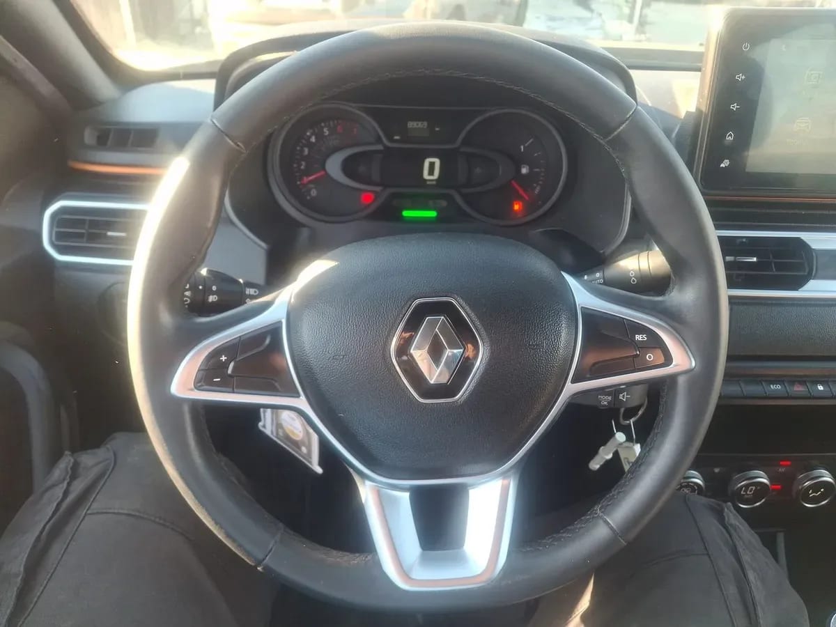 Renault Oroch 1.3 Intens Dob. Cab. 4x4 Mt 4p año 2023
