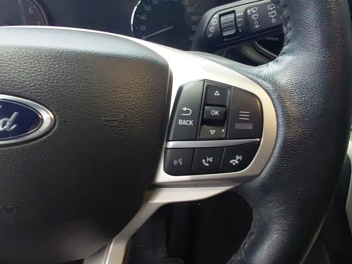 Ford Explorer 2.3 Ecoboost Xlt 4x2 At 5p año 2022