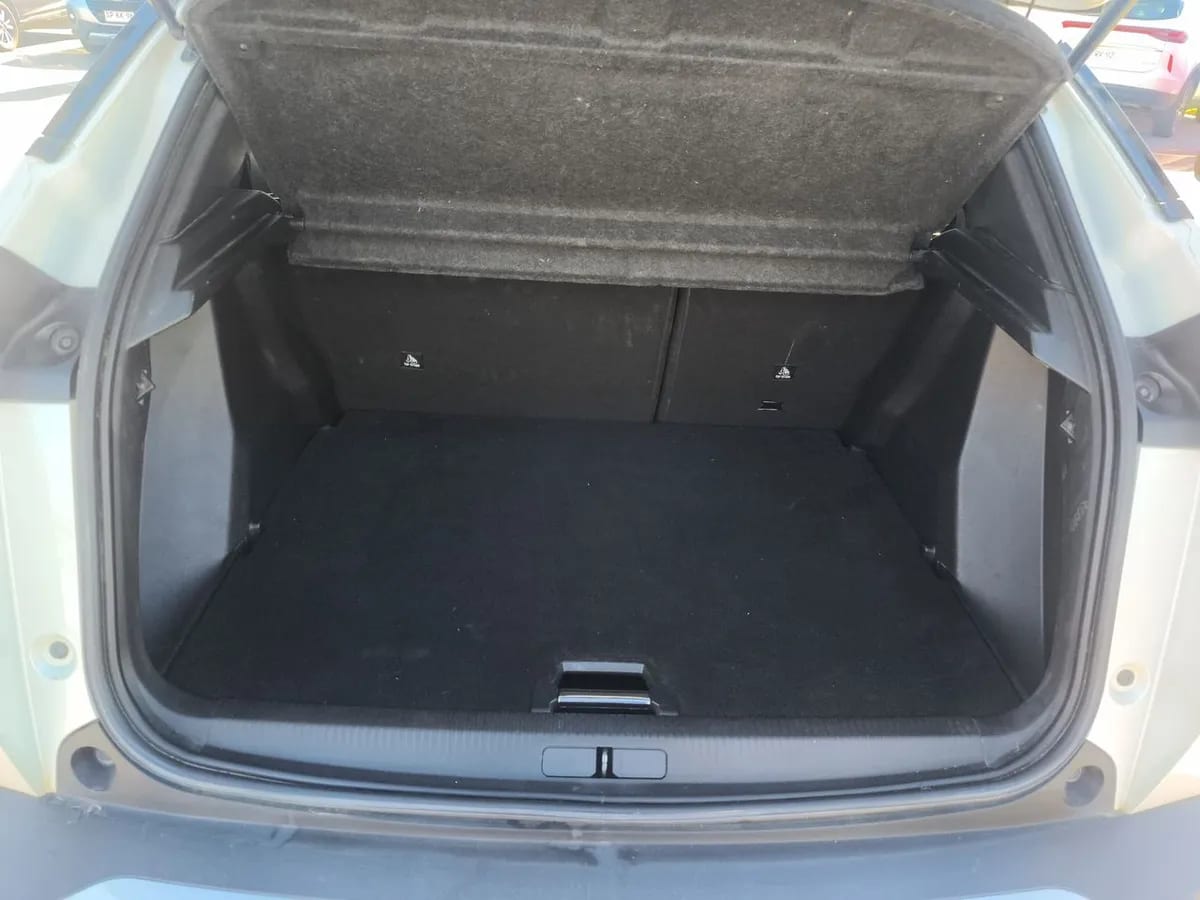 Peugeot 2008 1.2 Allure Puretech 130 4x2 At 5p año 2022