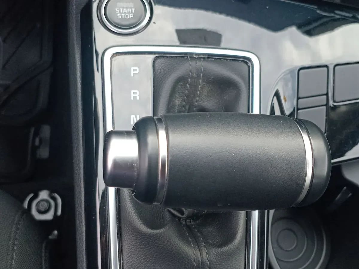 Kia Sportage 2.0 Ex Dies 2wd 8at 5p año 2025