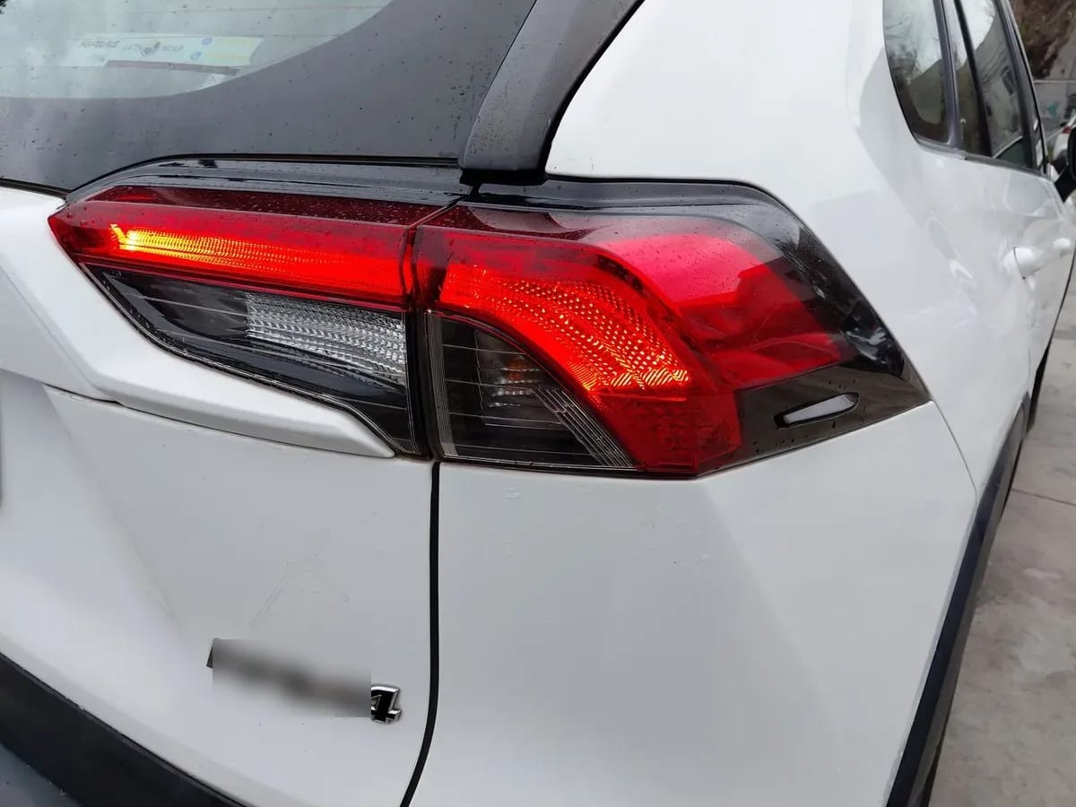 Toyota Rav 4 2.0 Le 4x2 Mt 5p año 2022