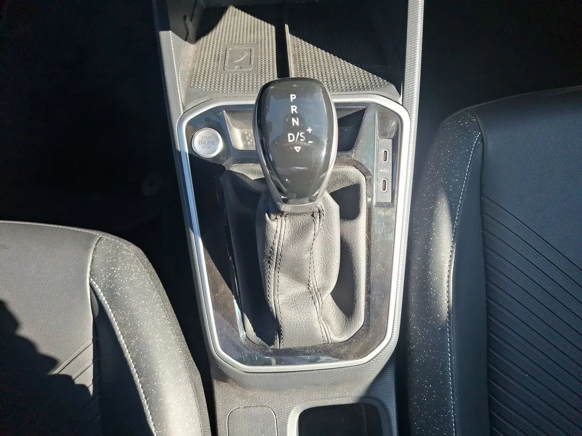 Volkswagen Tera 1.0 Tsi High 2wd At 5p año 2026