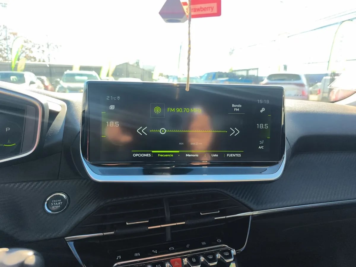 Peugeot 2008 1.2 Allure Puretech 130 4x2 At 5p año 2022