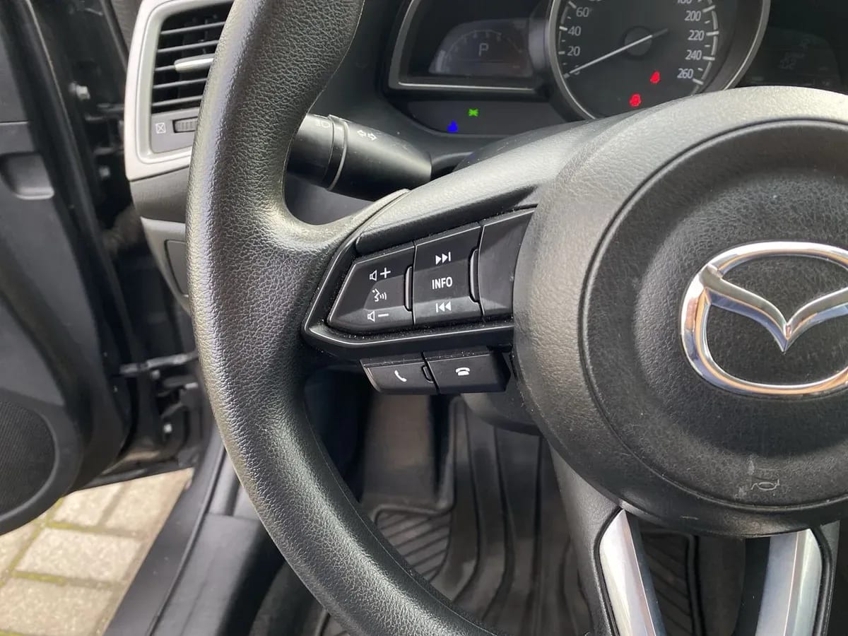 Mazda 3 1.6 S 4x2 Sdn 4at 4p año 2020