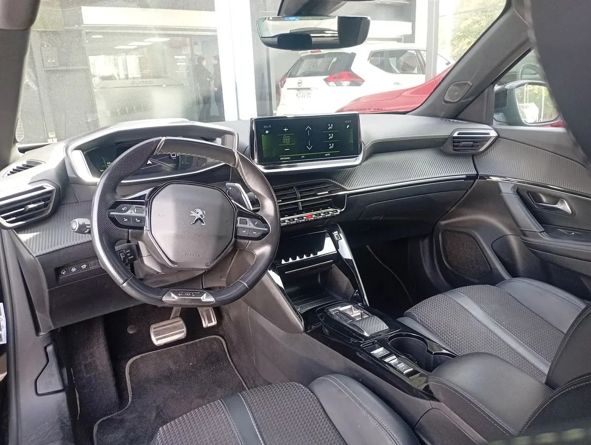 Peugeot 2008 1.5 Gt Line Bluehdi Diesel 130 4x2 Eat8 5p año 2023