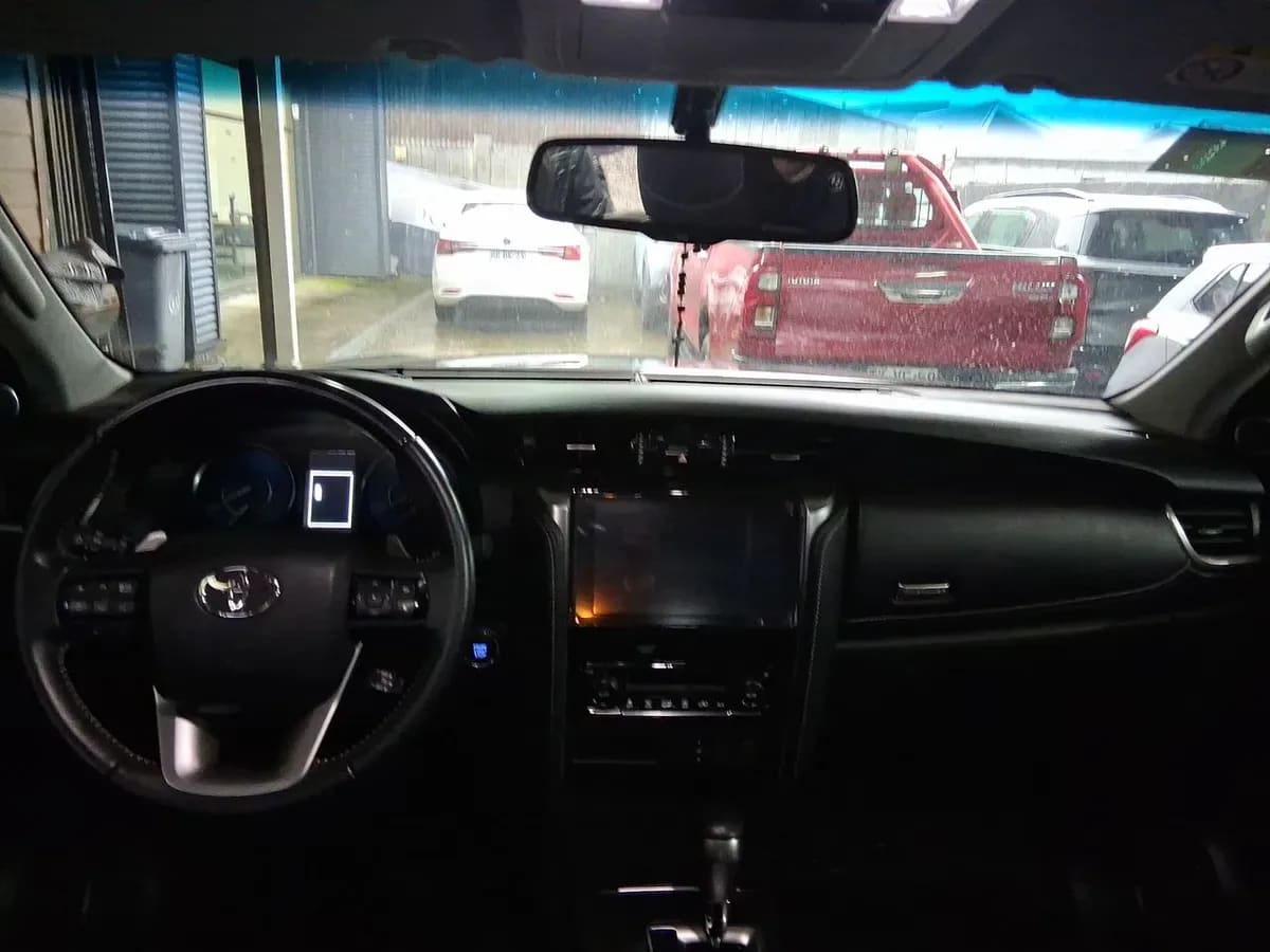 Toyota Fortunner 2.7 Srx 4x2 At 5p año 2022