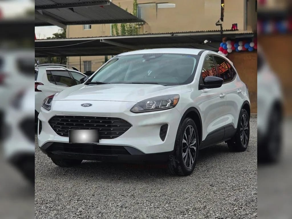 Ford Escape 2.5 Atkinson Se Hibrido Fwd At 5p año 2023