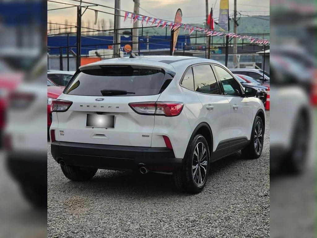 Ford Escape 2.5 Atkinson Se Hibrido Fwd At 5p año 2023