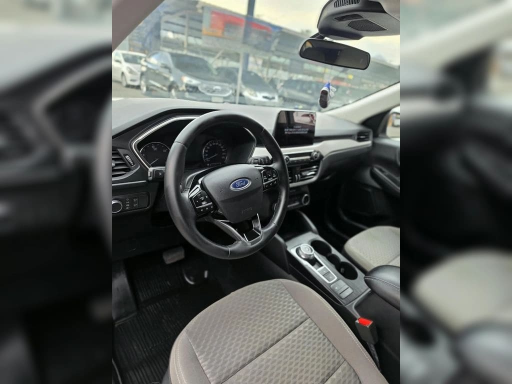 Ford Escape 2.5 Atkinson Se Hibrido Fwd At 5p año 2023